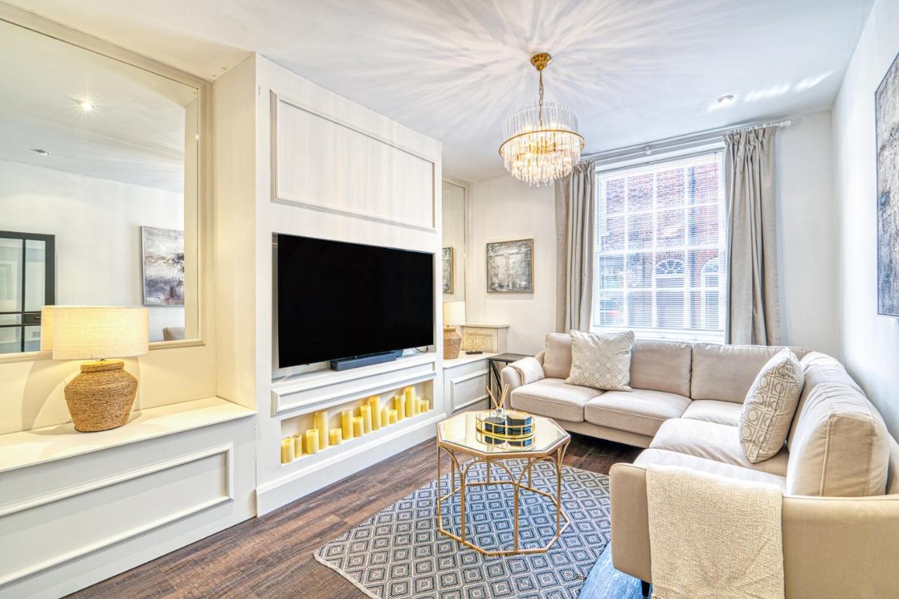 The Racecourse Garden Collection Apartment Chester Bagian luar foto
