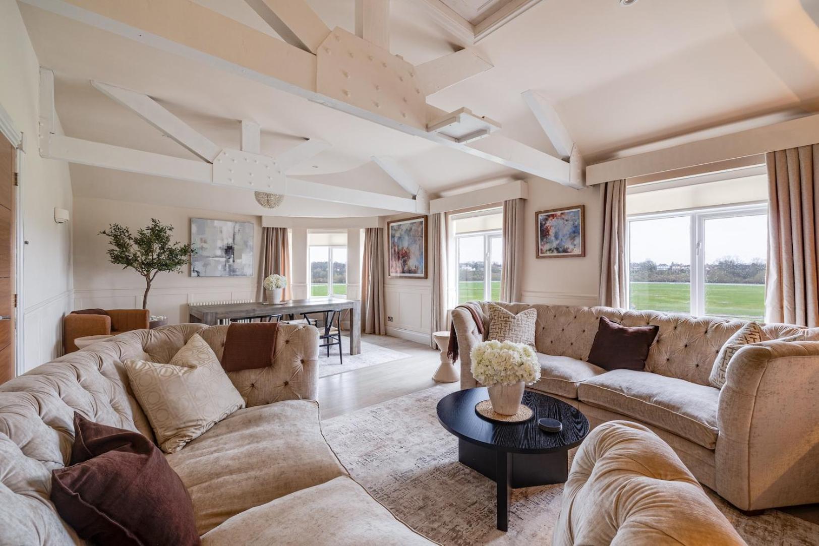 The Racecourse Garden Collection Apartment Chester Bagian luar foto