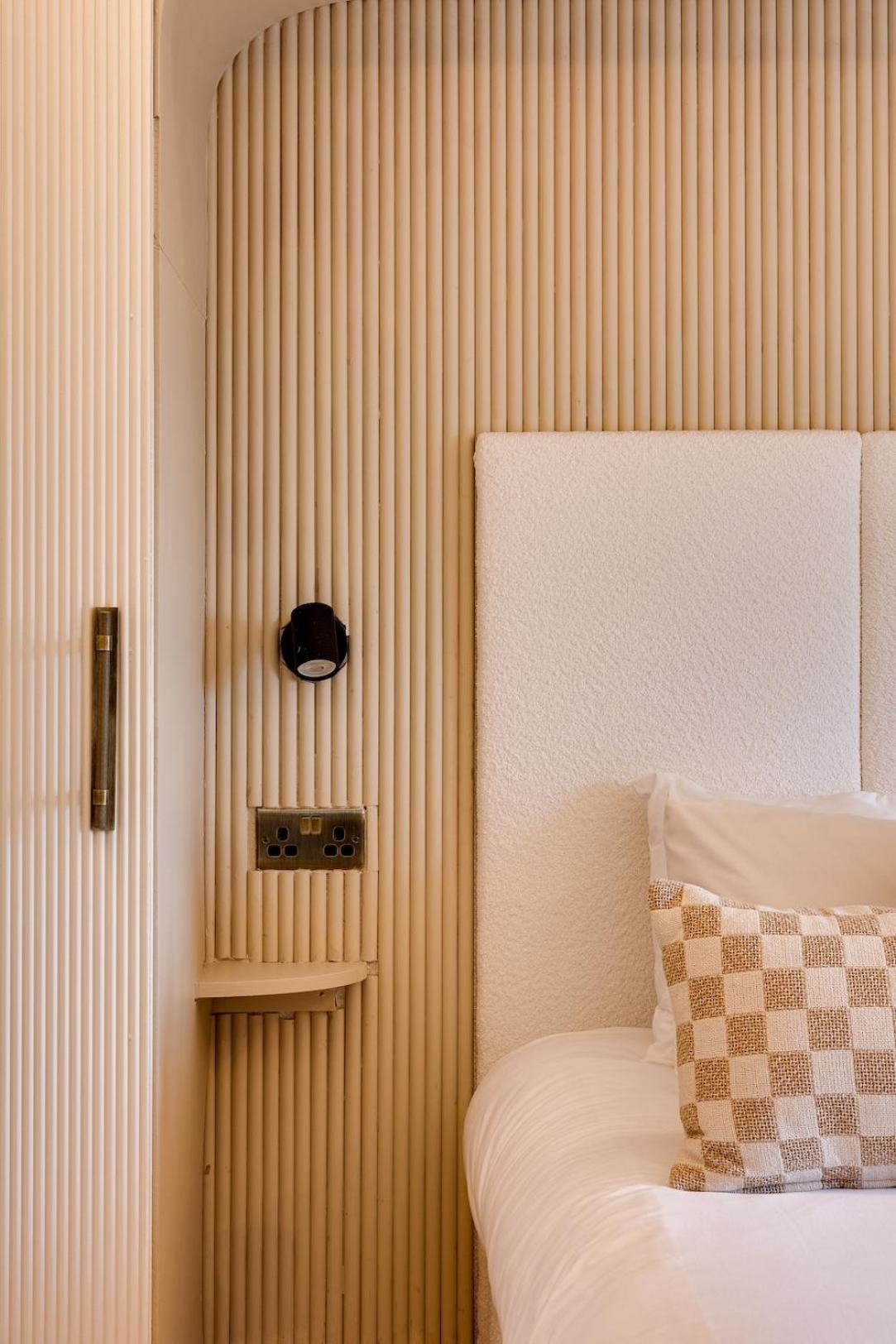 The Racecourse Garden Collection Apartment Chester Bagian luar foto