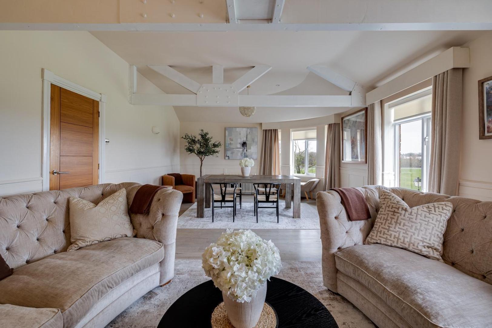 The Racecourse Garden Collection Apartment Chester Bagian luar foto