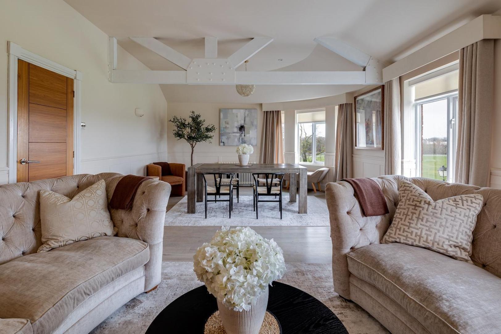 The Racecourse Garden Collection Apartment Chester Bagian luar foto