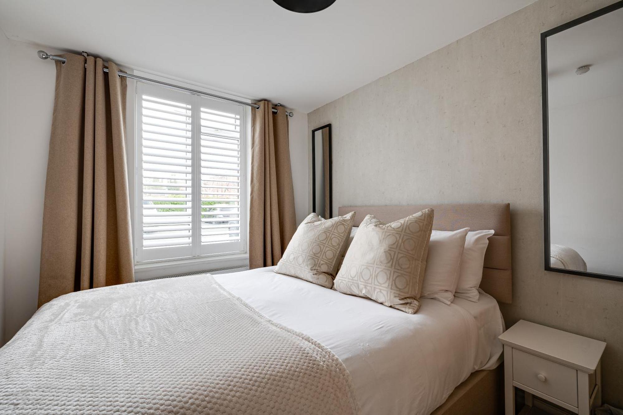 The Racecourse Garden Collection Apartment Chester Bagian luar foto